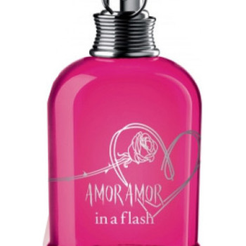 Amor Amor In a Flash women